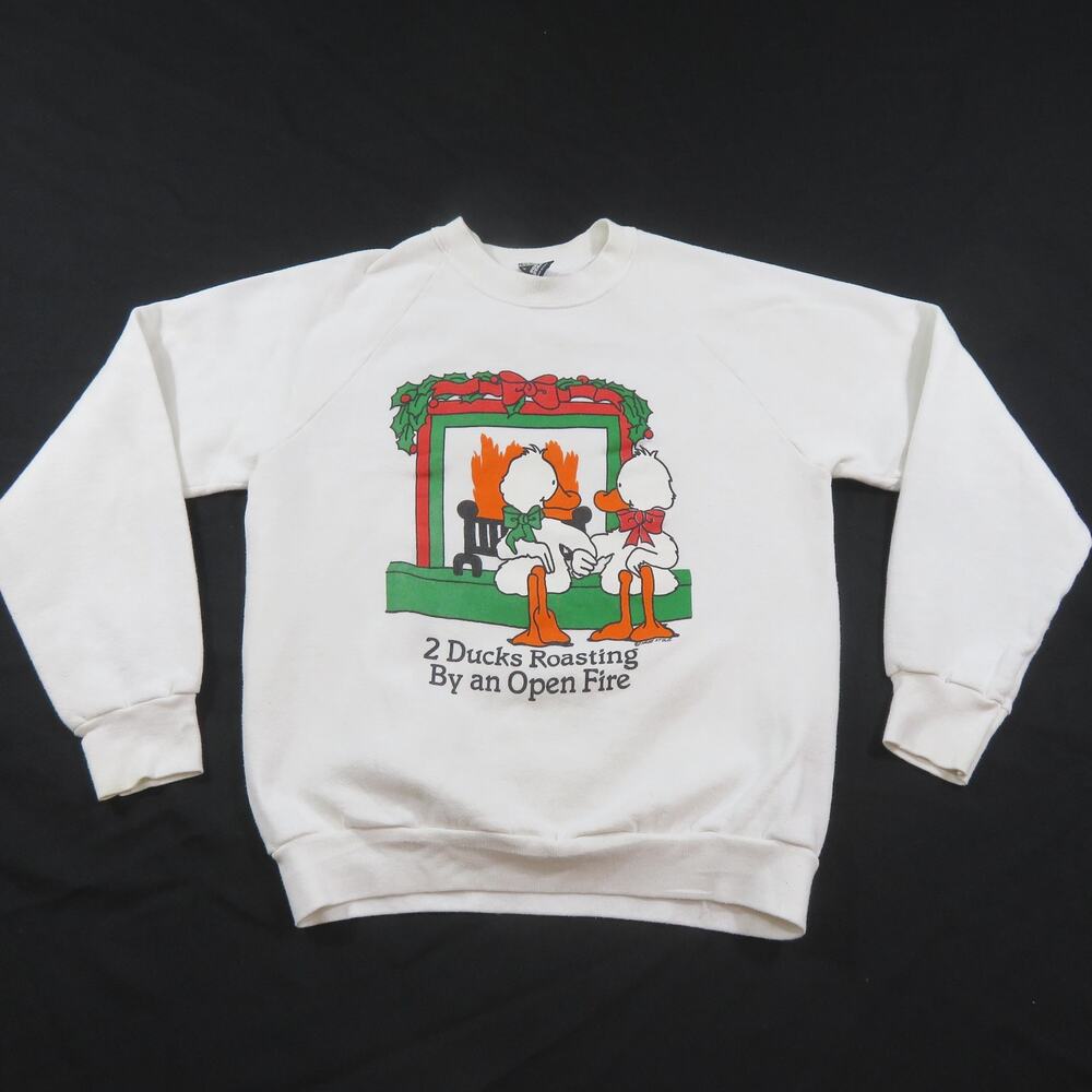 Funny Christmas Sweatshirt Ducks Roasting by an open Fire Sweater Sz L Ugly